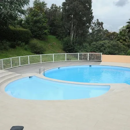In Park With Pool Apartament *